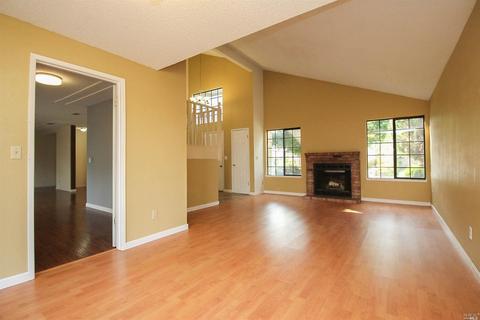 1032 Birch Ct, Fairfield, CA 94533 photo 8