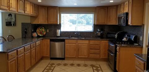 421 Greenmont Dr, Vallejo, CA 94591 photo 2