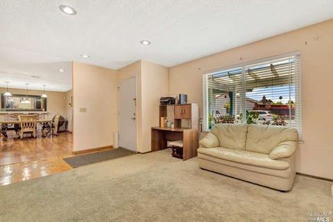 224 Dixie Ct, Vallejo, CA 94589 photo 6