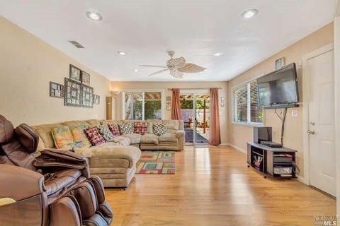 224 Dixie Ct, Vallejo, CA 94589 photo 14