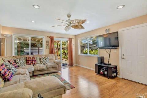 224 Dixie Ct, Vallejo, CA 94589 photo 16