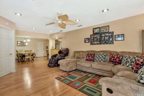 224 Dixie Ct, Vallejo, CA 94589 photo 13