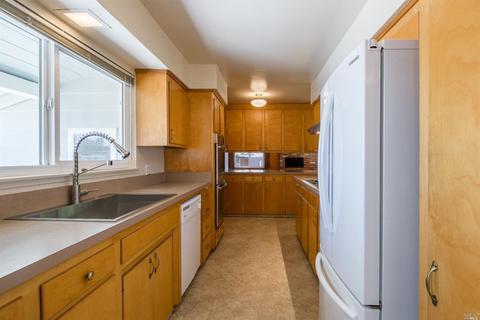 128 Farallon Dr, Vallejo, CA 94590 photo 4