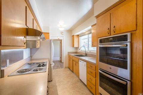 128 Farallon Dr, Vallejo, CA 94590 photo 5