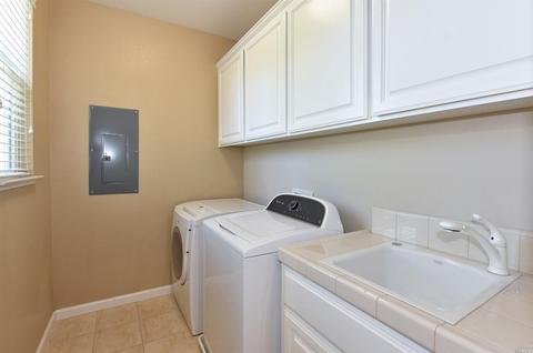 981 Capitola Dr, Napa, CA 94559 photo 25