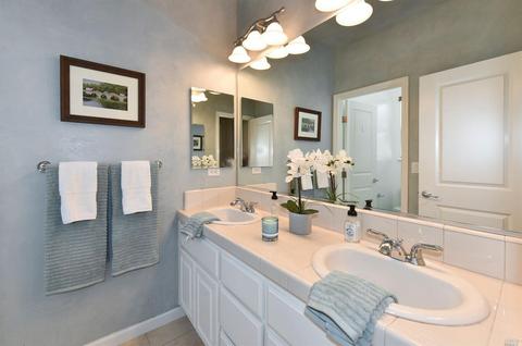 981 Capitola Dr, Napa, CA 94559 photo 23
