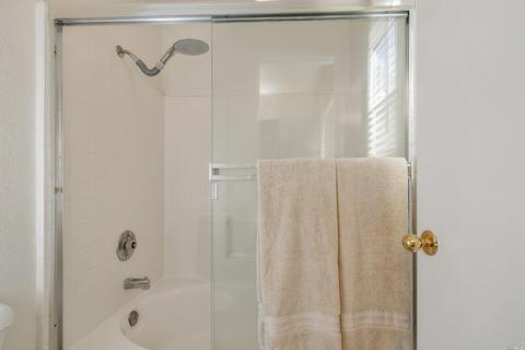 9401 Lazy Creek Dr, Windsor, CA 95492 photo 17