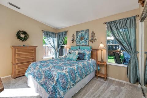 9401 Lazy Creek Dr, Windsor, CA 95492 photo 15