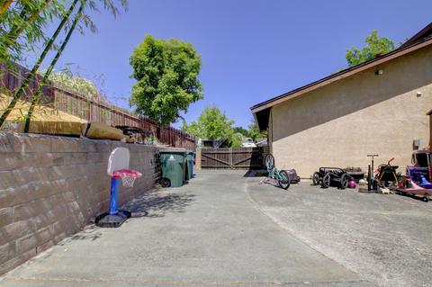 135 Wood Ct, Vallejo, CA 94591 photo 27