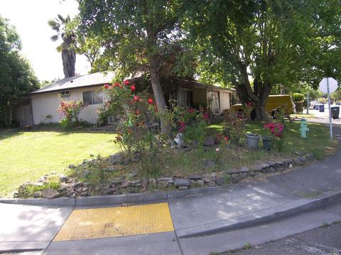 8450-8452 Linden Ave, Cotati, CA 94931 photo 3