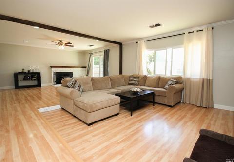243 Daffodil Dr, Fairfield, CA 94533 photo 6