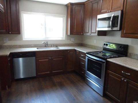 1319 Canterbury Dr, Fairfield, CA 94533 photo 6