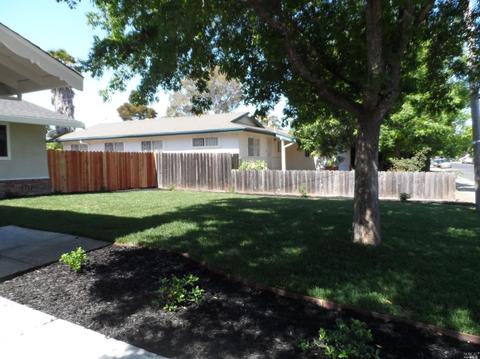 1319 Canterbury Dr, Fairfield, CA 94533 photo 2