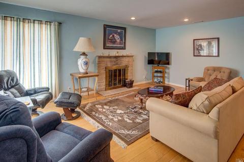 431 Russell St, Vallejo, CA 94591 photo 3