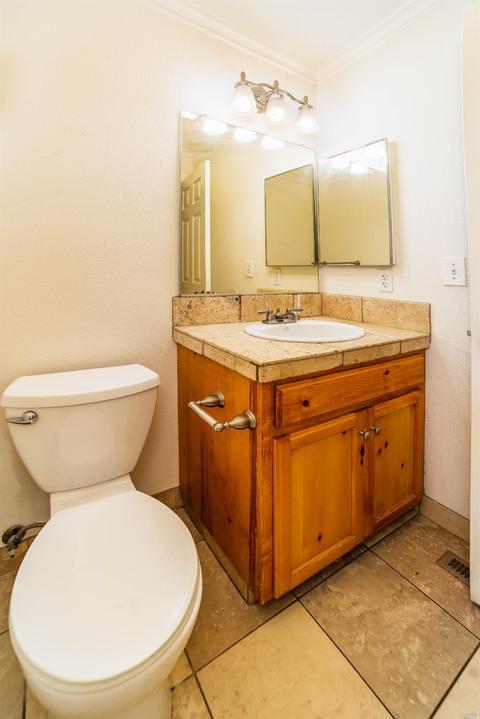 24317 Lilac Rd, Willits, CA 95490 photo 5