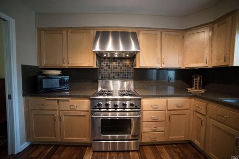 1646 Foothill Pl, Fairfield, CA 94534 photo 9