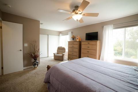 1646 Foothill Pl, Fairfield, CA 94534 photo 20