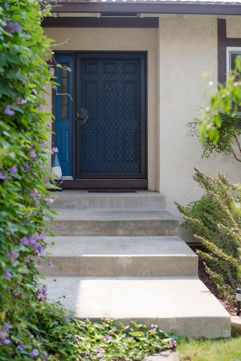 1646 Foothill Pl, Fairfield, CA 94534 photo 4