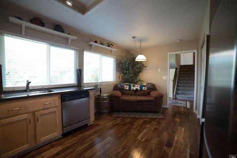1646 Foothill Pl, Fairfield, CA 94534 photo 11