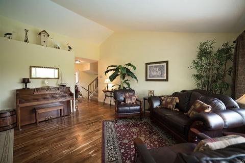 1646 Foothill Pl, Fairfield, CA 94534 photo 13