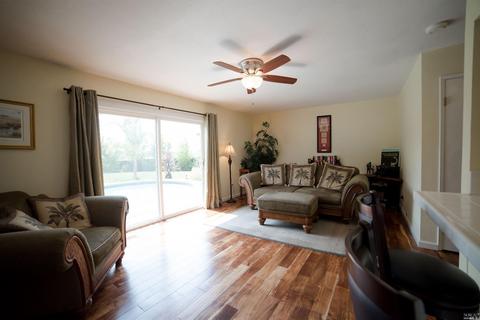 1646 Foothill Pl, Fairfield, CA 94534 photo 31