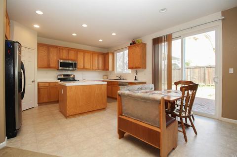 2414 Flatley Cir, Fairfield, CA 94533 photo 9