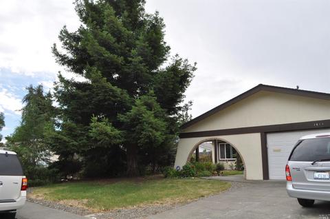 2811 Owens St, Fairfield, CA 94534 photo 1