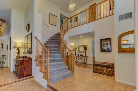262 Silver Eagle Way, Vacaville, CA 95688 photo 4