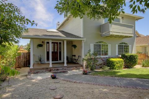 685 E I St, Benicia, CA 94510 photo 1