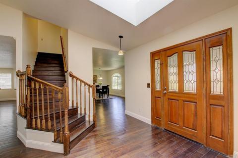 685 E I St, Benicia, CA 94510 photo 4