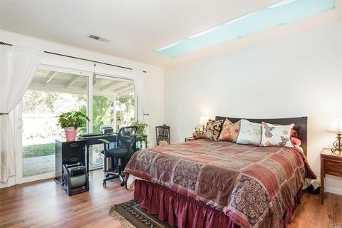8136 Countryside Ct, Windsor, CA 95492 photo 8