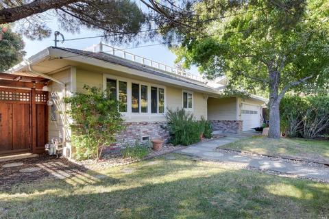 5 Constitution Dr, Corte Madera, CA 94925 photo 1