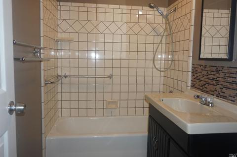 437 Henry St, Vallejo, CA 94591 photo 15