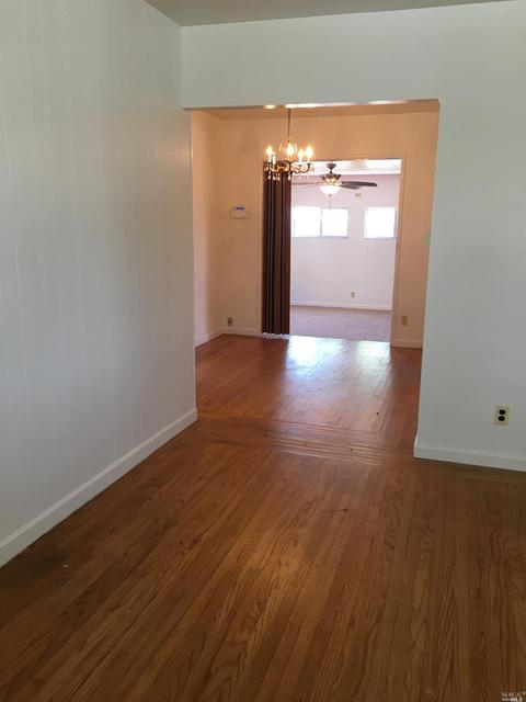 1112 Sherman St, Vallejo, CA 94591 photo 4