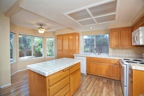 548 Quaking Aspen Ln, Windsor, CA 95492 photo 11