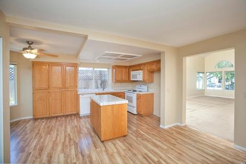 548 Quaking Aspen Ln, Windsor, CA 95492 photo 9