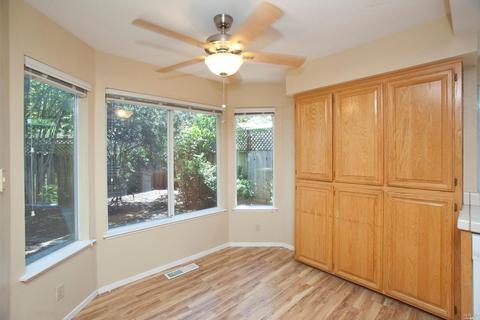 548 Quaking Aspen Ln, Windsor, CA 95492 photo 12