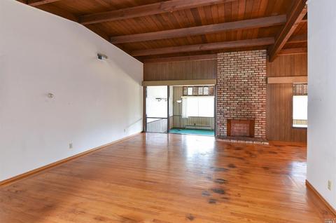 2387 Eva St, Napa, CA 94559 photo 5