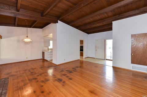 2387 Eva St, Napa, CA 94559 photo 4