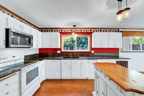 420 Robert Rd, Vacaville, CA 95687 photo 12