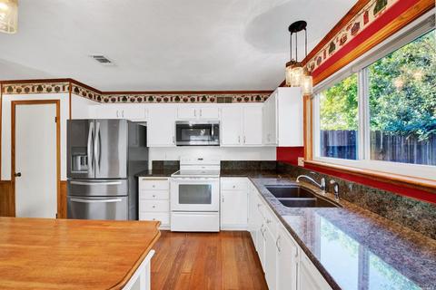 420 Robert Rd, Vacaville, CA 95687 photo 13