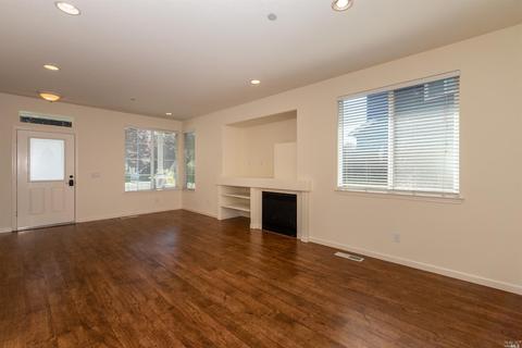 8085 Leno Dr, Windsor, CA 95492 photo 2