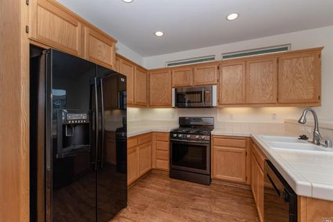 8085 Leno Dr, Windsor, CA 95492 photo 6