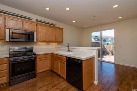 8085 Leno Dr, Windsor, CA 95492 photo 4