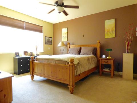 184 Johnson St, Windsor, CA 95492 photo 5