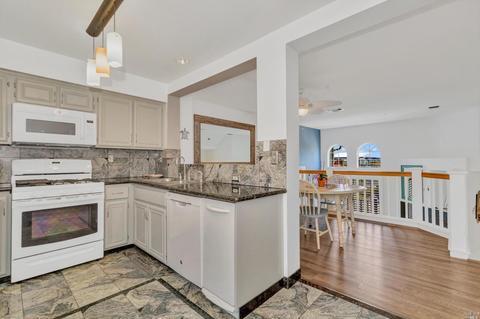475 E 5th St, Benicia, CA 94510 photo 8
