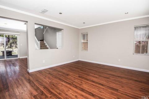 383 Mountain Meadows Dr, Fairfield, CA 94534 photo 2