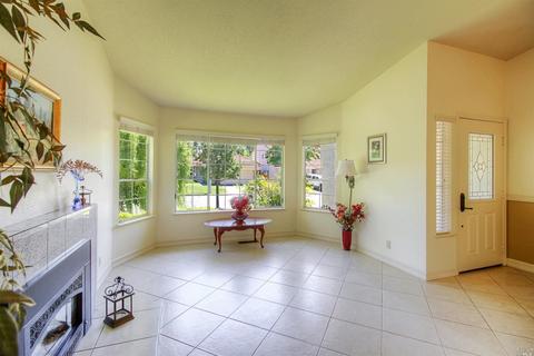 185 Cordoba Way, Windsor, CA 95492 photo 4