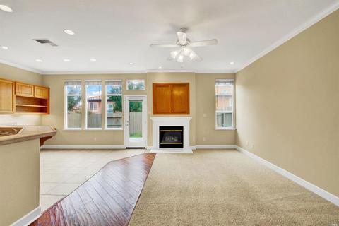 8008 Vertine Ct, Vallejo, CA 94591 photo 4