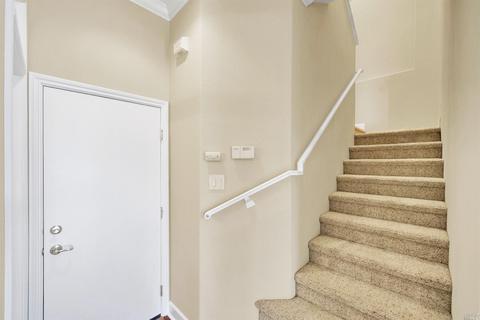 8008 Vertine Ct, Vallejo, CA 94591 photo 18